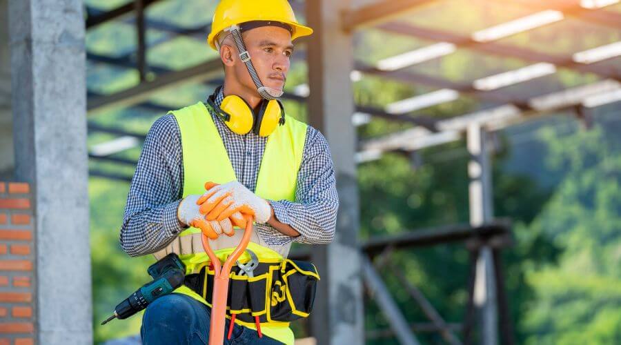 Professional gutter cleaning in Vossburg, MS